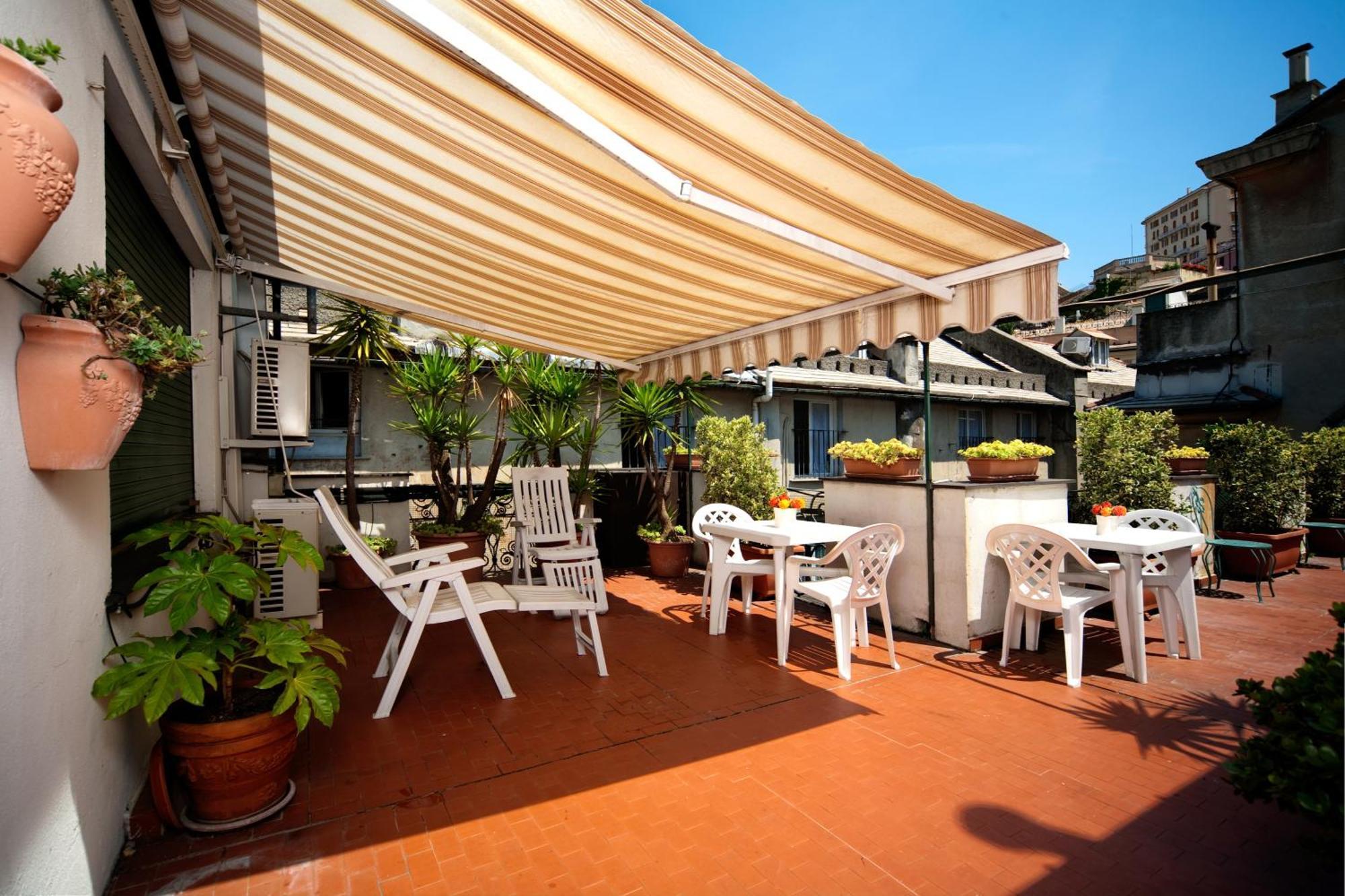 Hotel Cairoli 3*